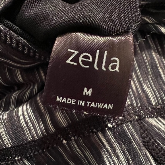 Zella womens black gray heathered striped capri
leggings - Picture 4 of 5